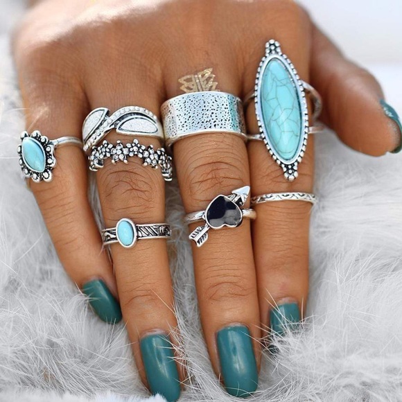 *FREE GIFT GIVEAWAy* NEW ring faux turquoise ring, 2 stones
size 5.5
Silvery - Picture 3 of 3